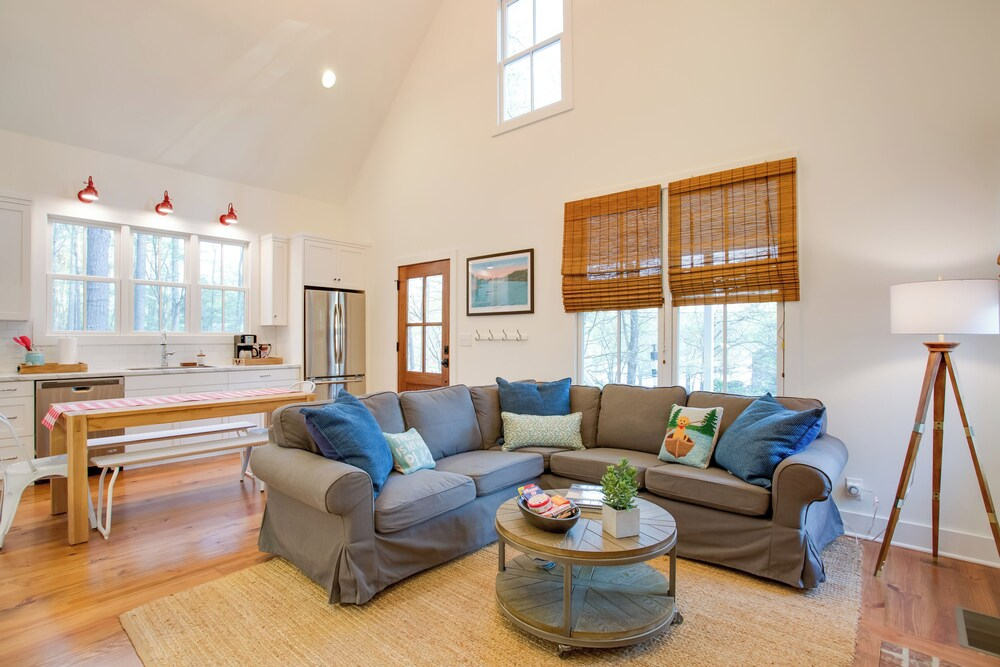 Enchanting Andersonville Home Steps to Norris Lake