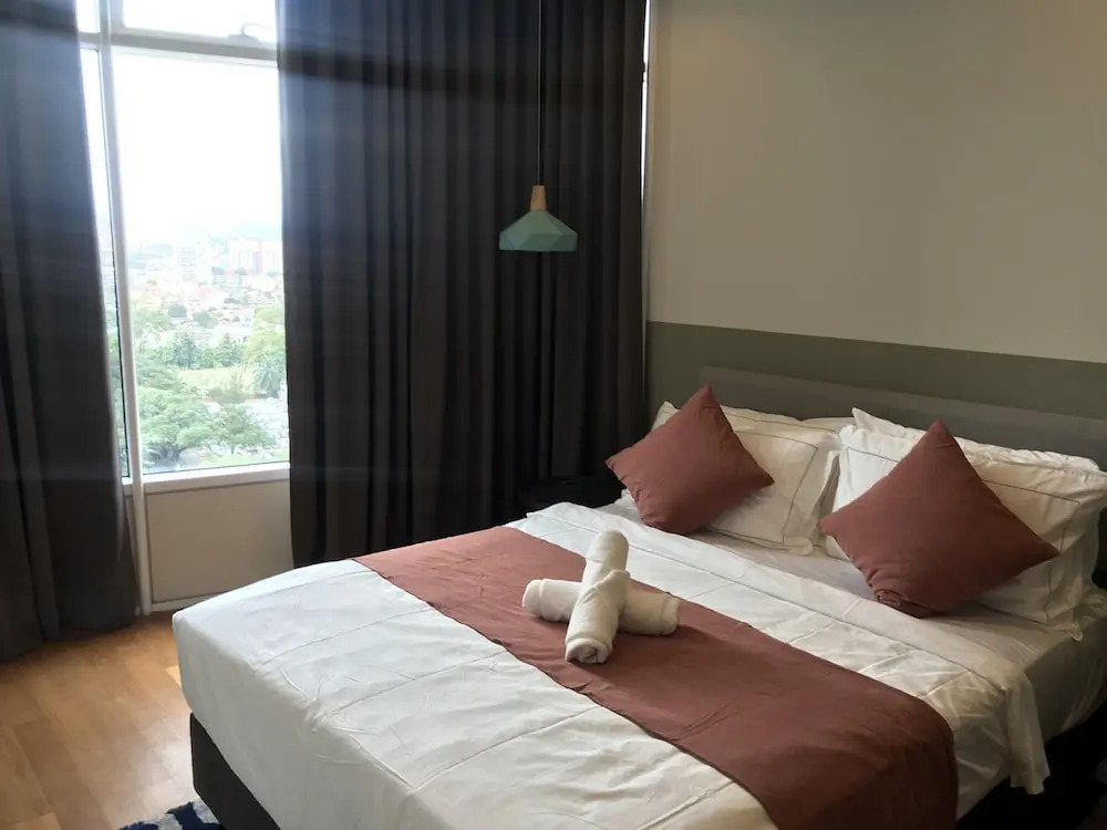 Sky Suites KLCC by iRent365