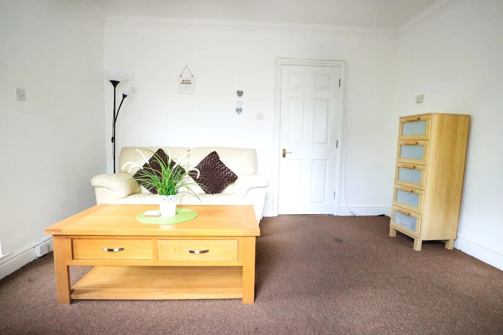 2 Bedroom Flat Near Angel