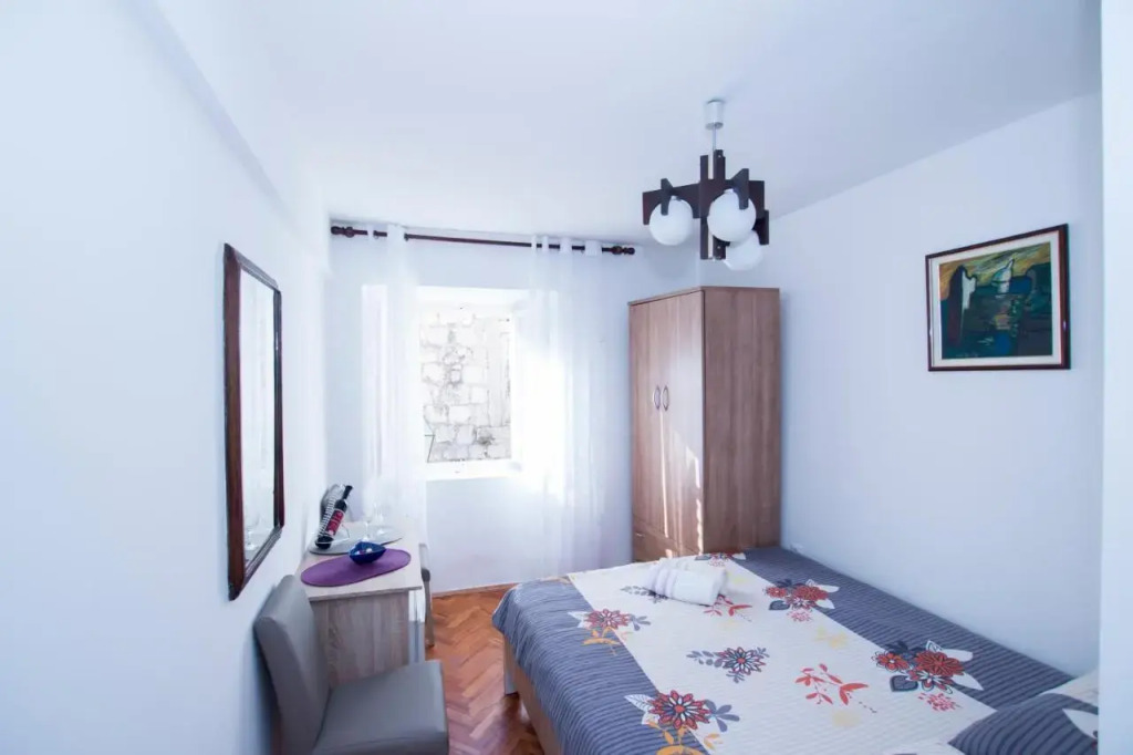 Rooms Megi