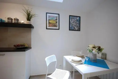 A&A Studio Apartments