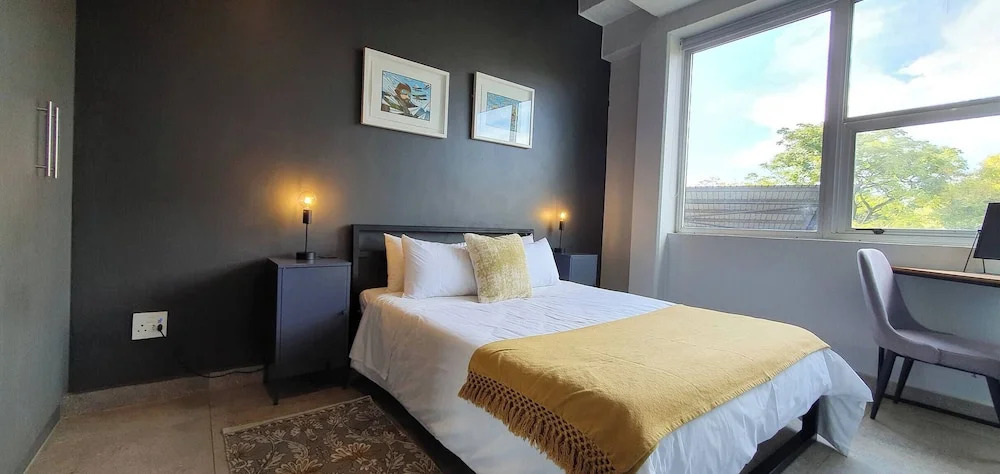 15 Sunny 1-bedroom Apartment