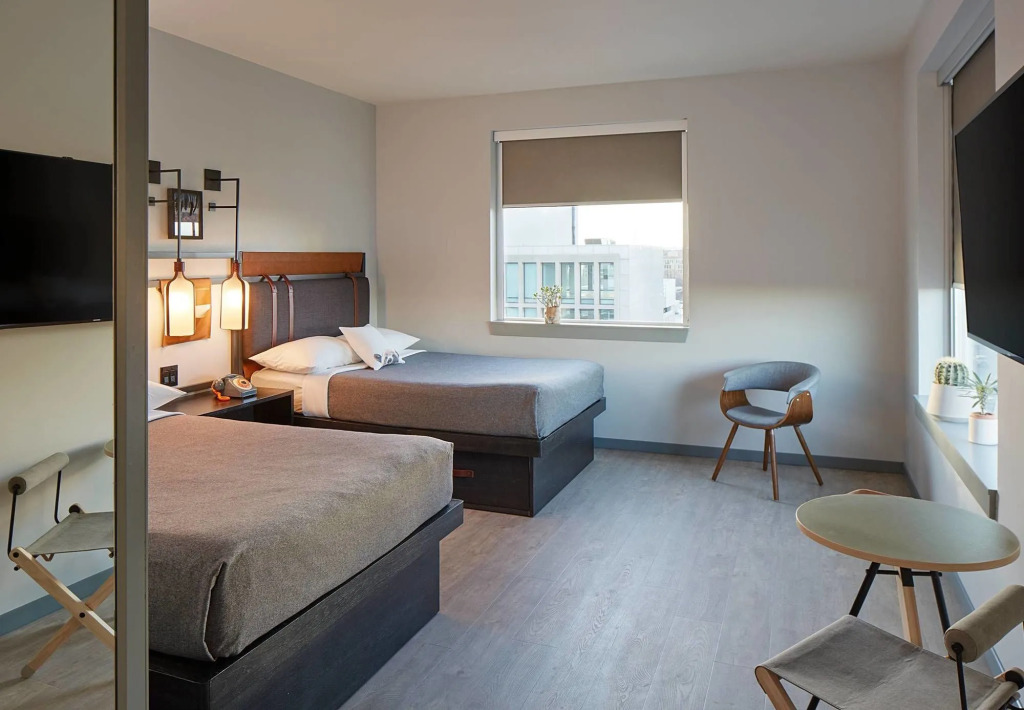 MOXY Denver Cherry Creek