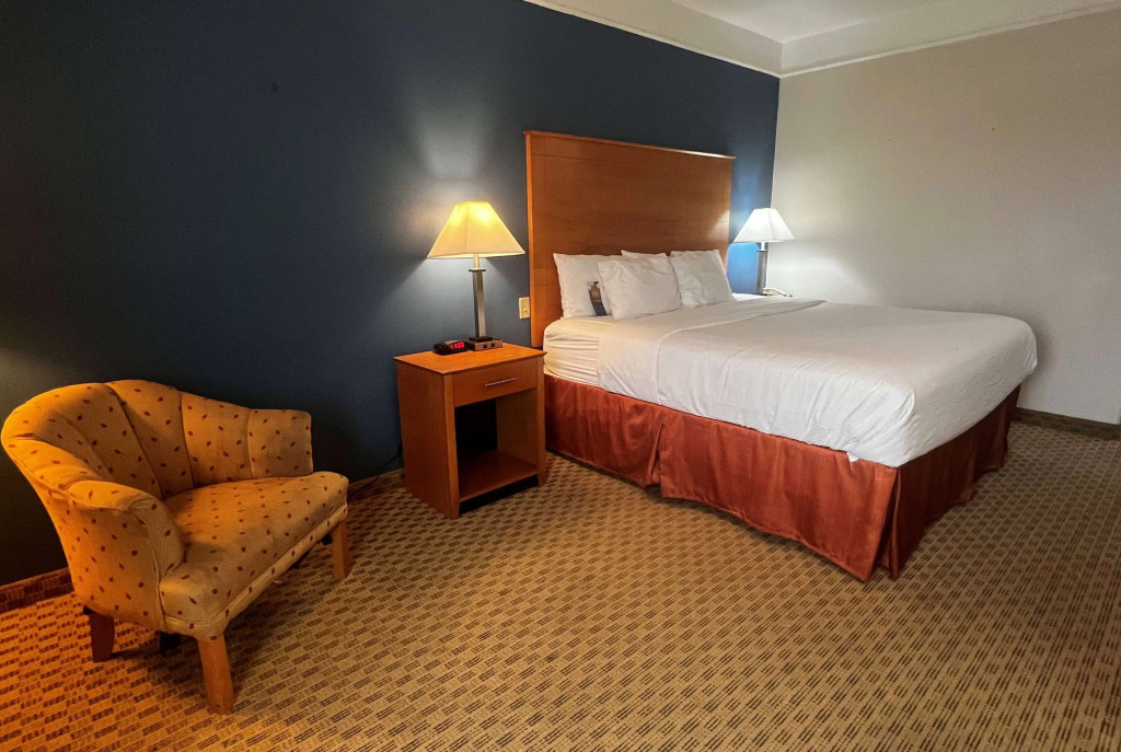 Baymont by Wyndham Brenham