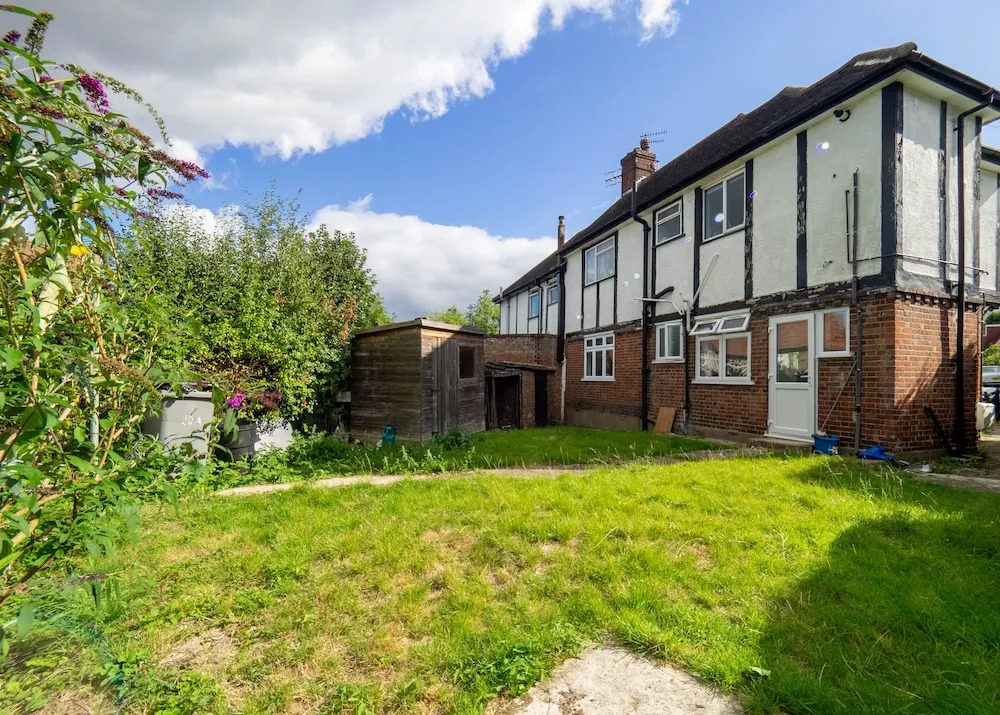 2 Bedroom Ground Floor Apartment