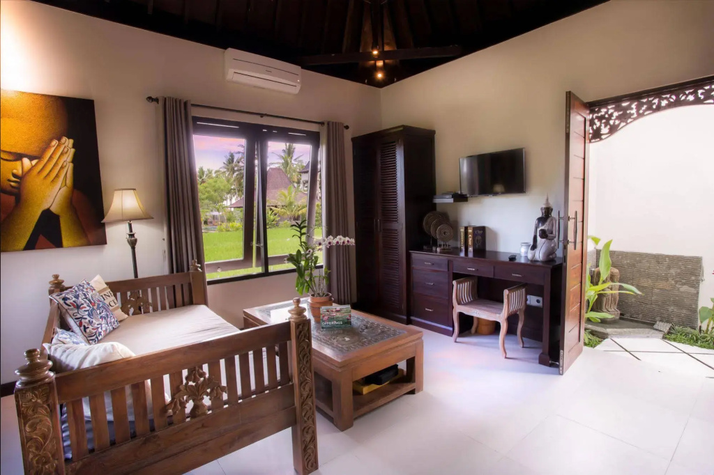 Solo Villas & Retreat