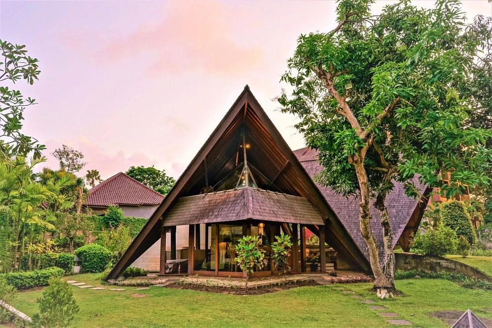4 Bedroom Big Garden Villa