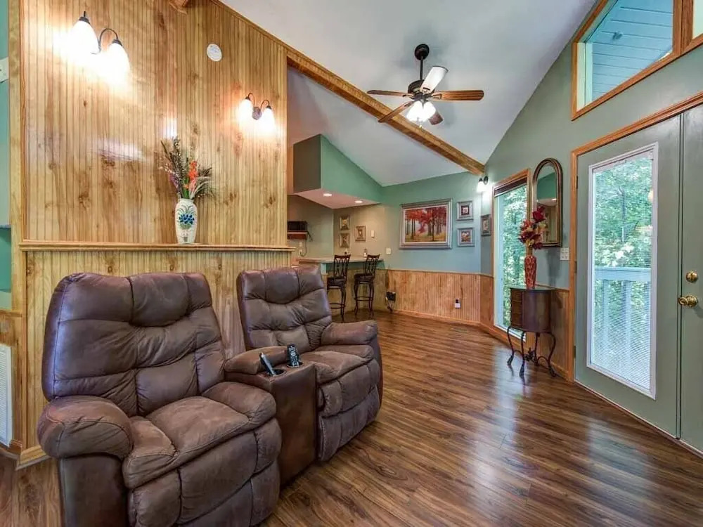 Woodsong - One Bedroom Cabin