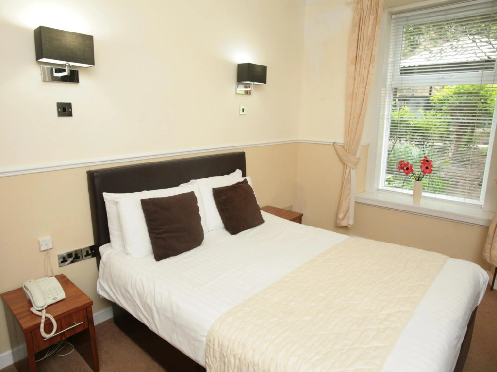 Kelvingrove Hotel - Sauchiehall St