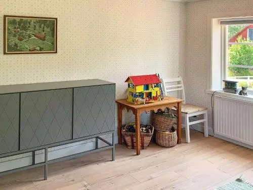 Three-Bedroom Holiday home in Gamleby 2