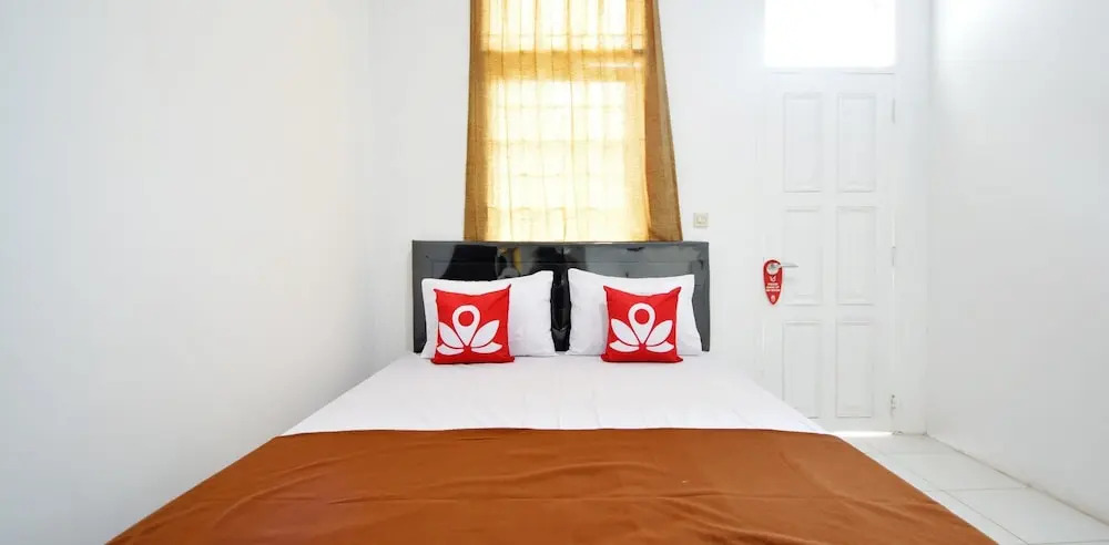 ZEN Rooms Kemang G17 Syariah