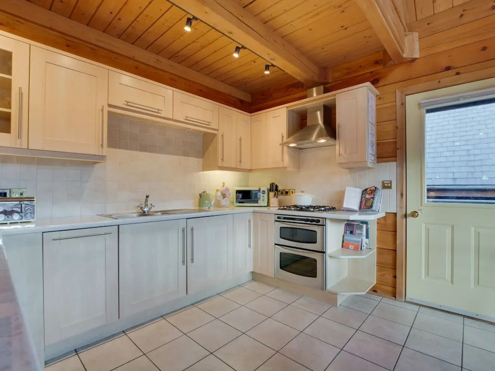 Pleasant Holiday Home in Little Petherick near Padstow