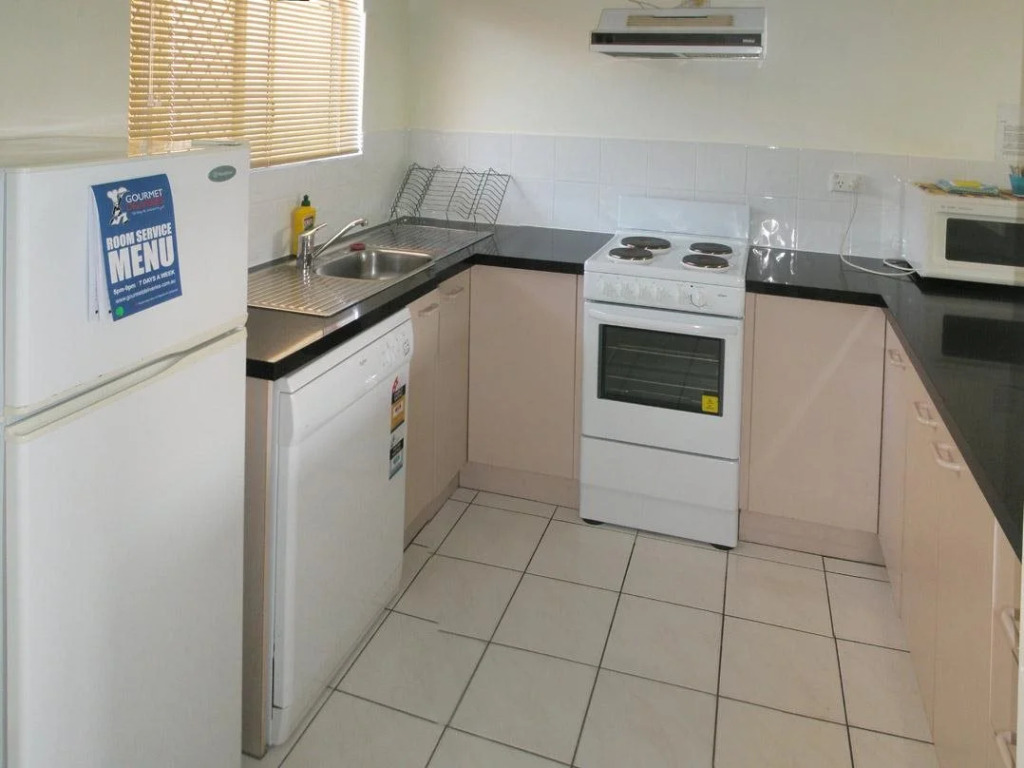 Tradewinds McLeod Holiday Apartments