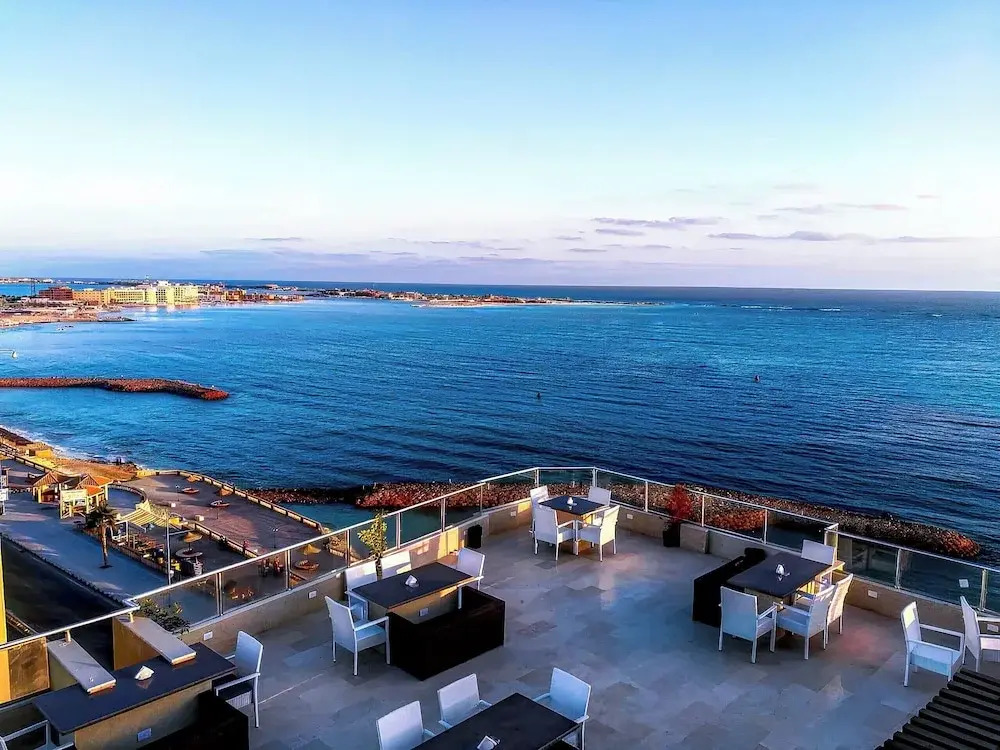 Luxury Apartment 3BR & Full Sea View