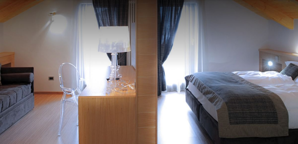 Hotel Holiday