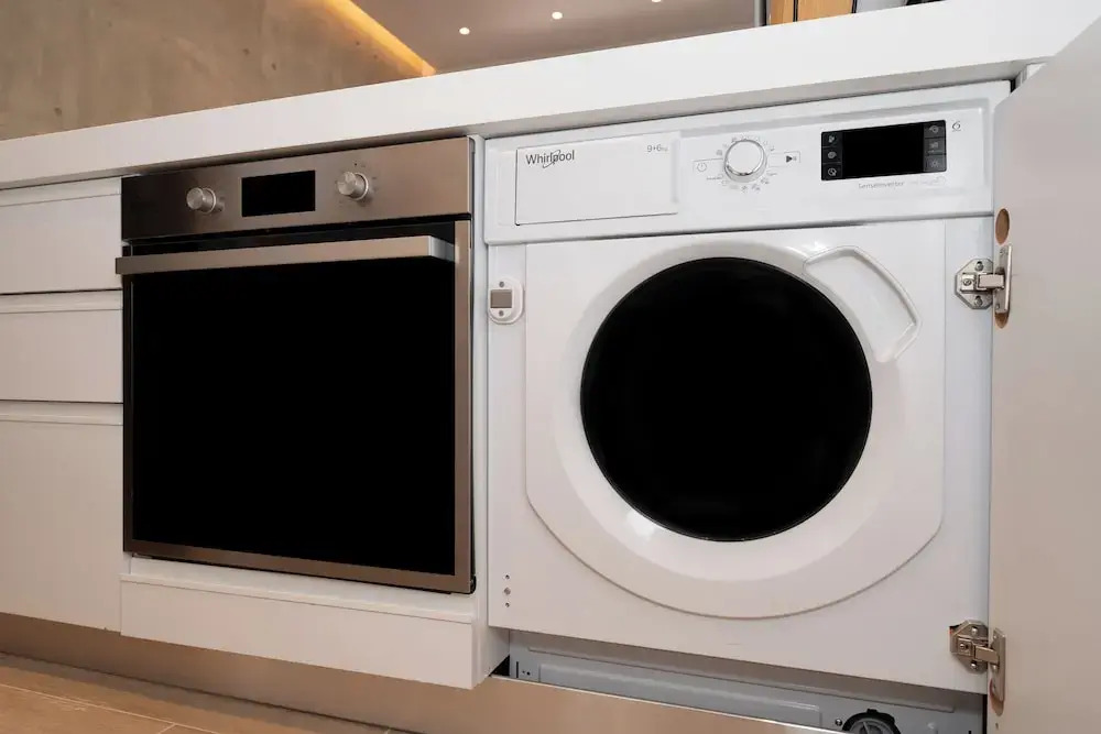 Stylish 1-Bedroom in the center, 4mins walk to Syntagma Square