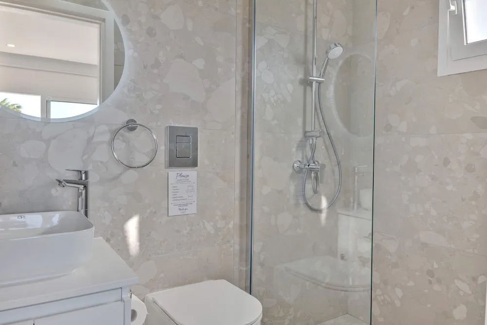 Phaedrus Living: Seaview Luxury Flat Limnaria 150