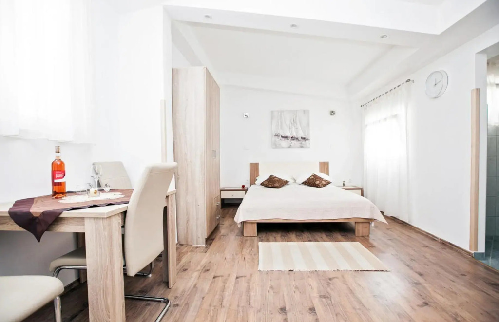 The Garden Rooms & Suites