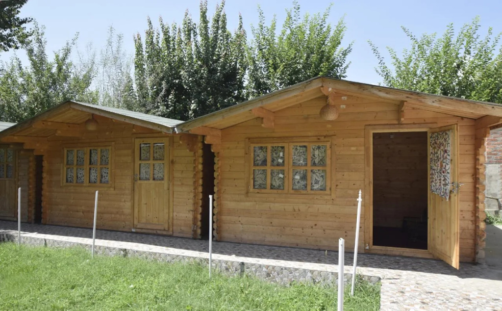OYO 4692 KS Palace Srinagar