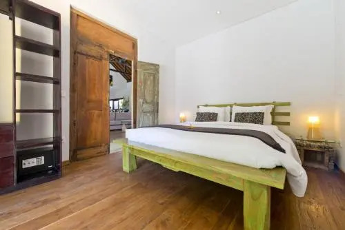 Phinisi Villas - Seminyak Beach