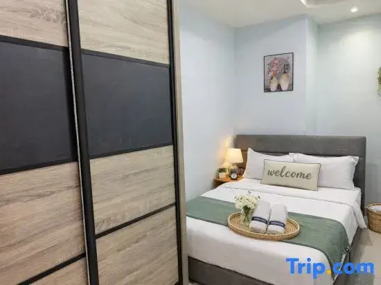 High Floor 2BR • Partial Seaview • Gurney •Parking 26