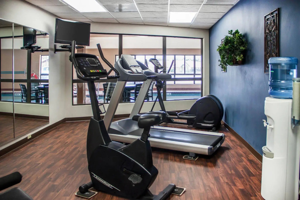 Holiday Inn Express & Suites Weatherford by IHG