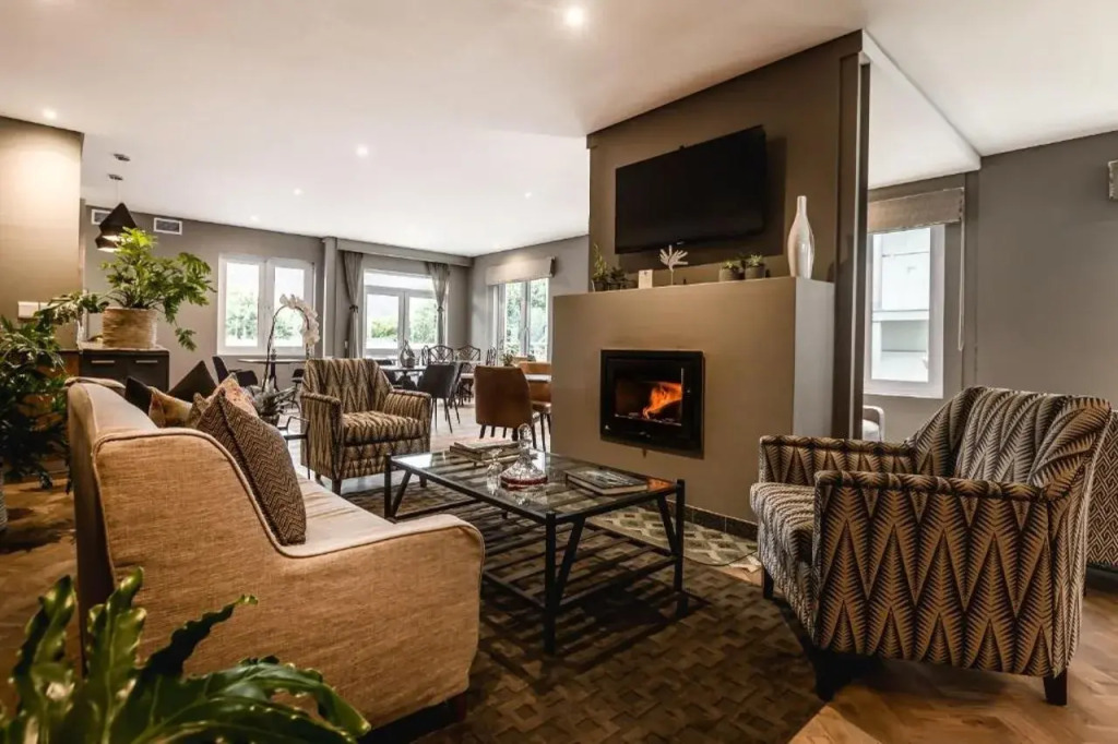 Franschhoek Boutique Hotel - Lion Roars Hotels & Lodges