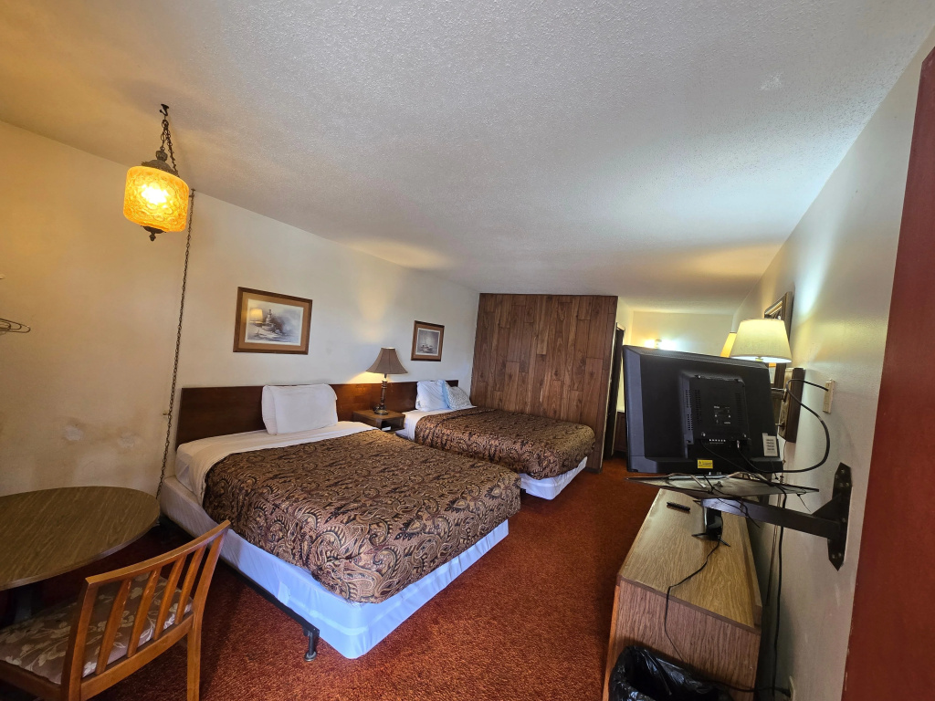 OYO Sandman Inn