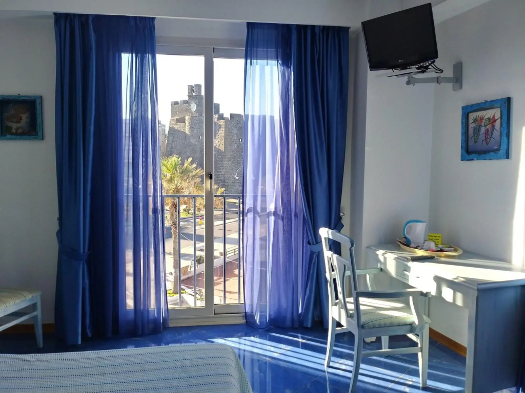 Blue Moon Hotel