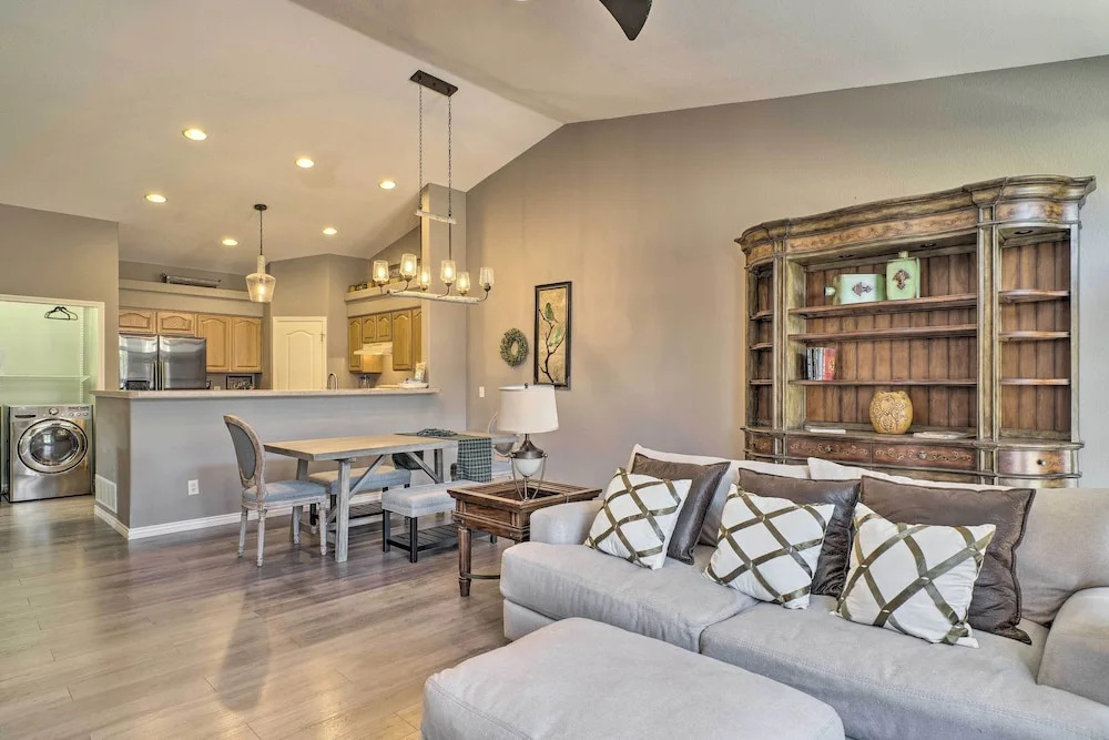 10 Mi to Dtwn: Colorado Springs Townhome