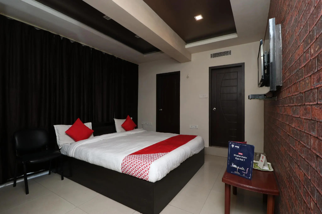 OYO 76182 Crystal Guest House