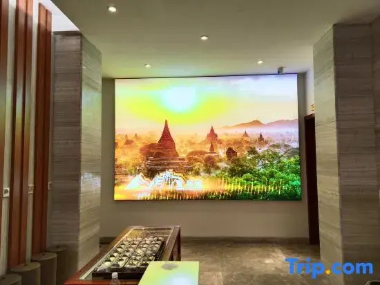 Ruili Yuqiao Yongjun Homestay (Veteran Inn)