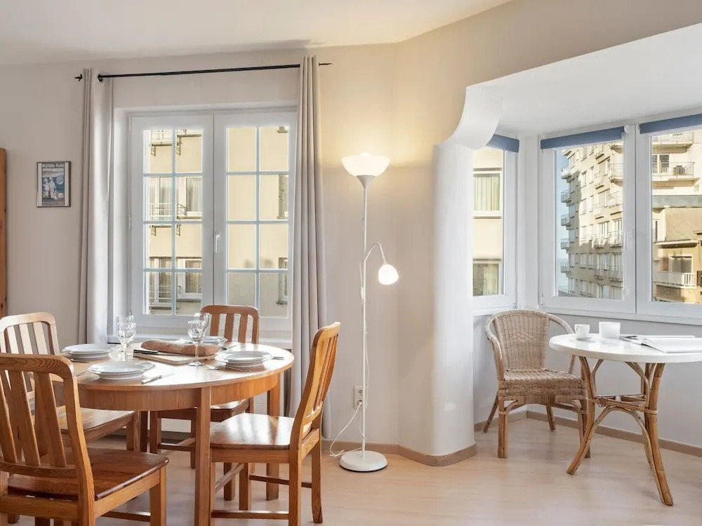 Modern Apartment in Westende/Middelkerke with Beach Nearby