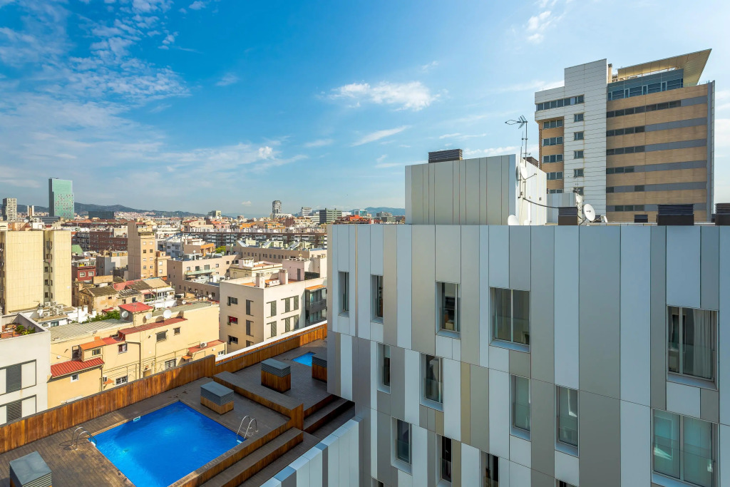 1 BR Rambla Suite & 2 Pools Rooftop Terrace Sea View - HOA 42152
