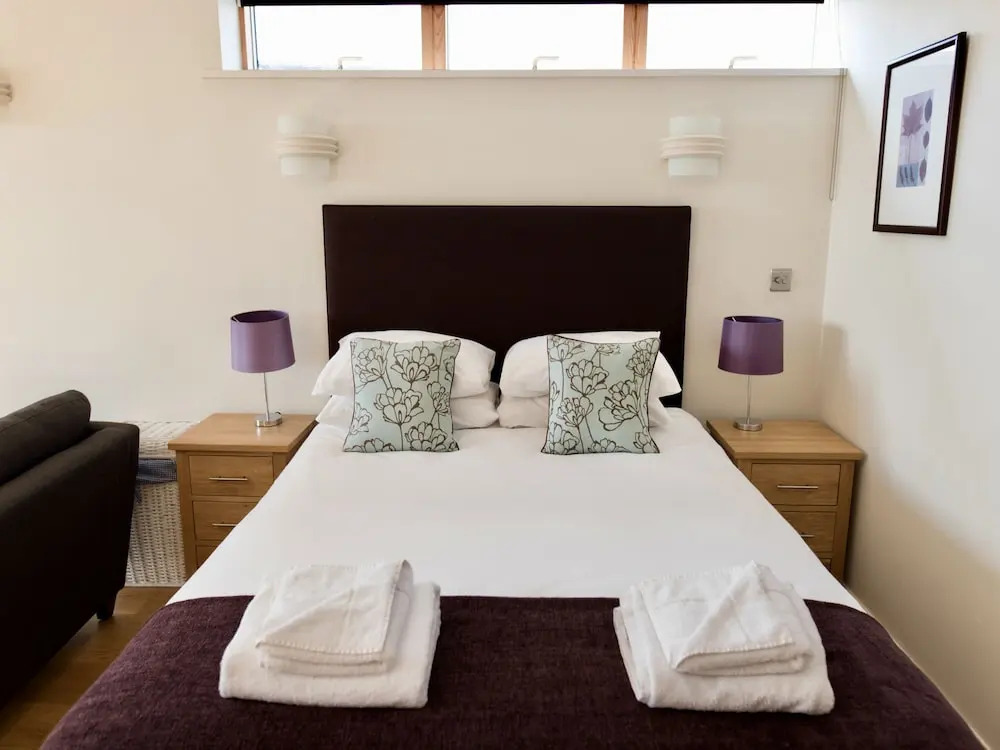 Your Space Apartments - Byron House