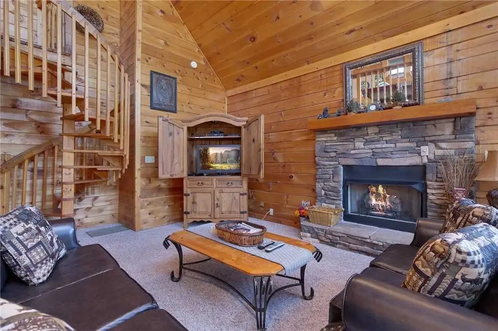 Wildwood Cove, 2 Bedrooms, Fireplace, WiFi, Jetted Tub, Hot Tub, Sleeps 6