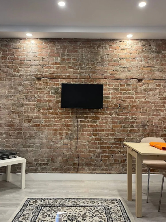 Spacious Apartment - M M C Tourista