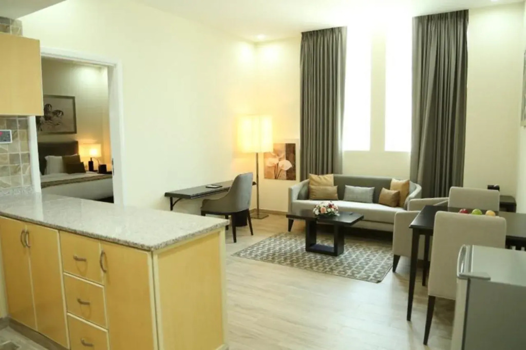 Uptown Hotel Apartment Fujairah By Gewan