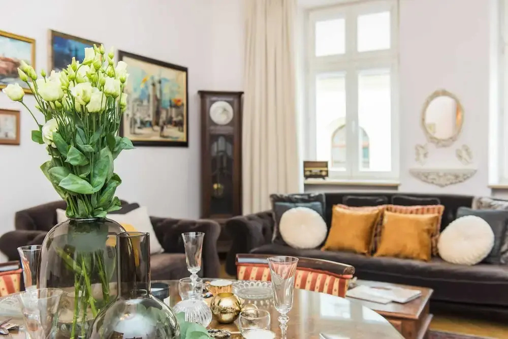 Cracovian Suite by Loft Affair
