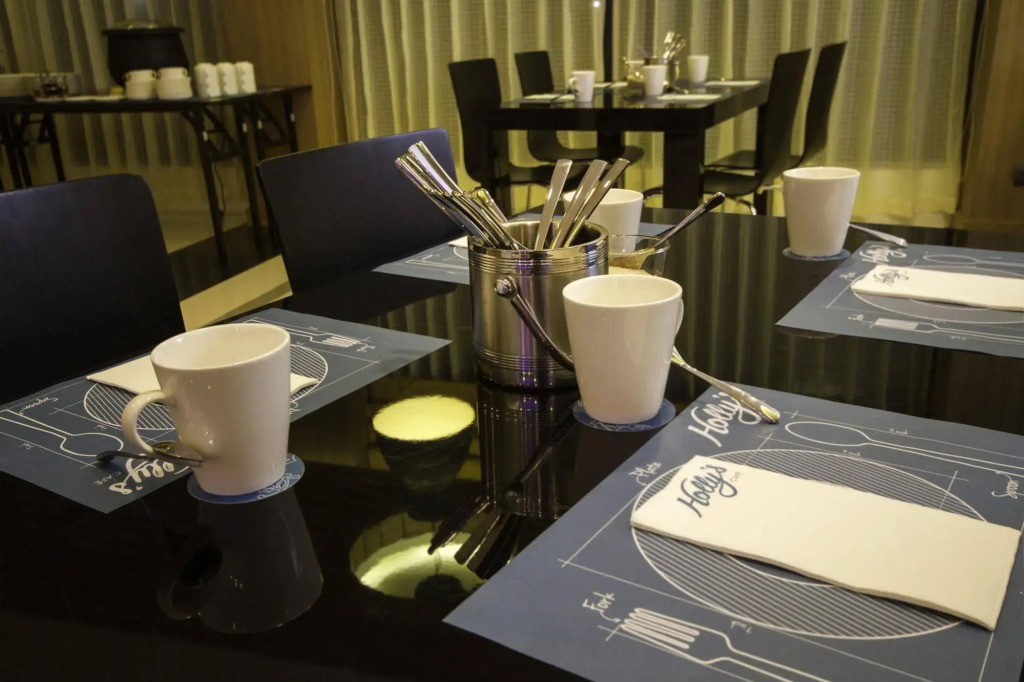 Holly Hotel Myanmar
