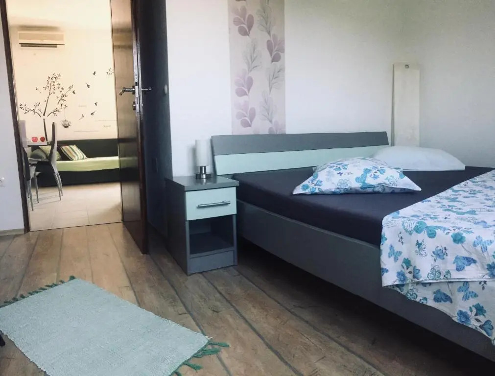 Apartments Jadra