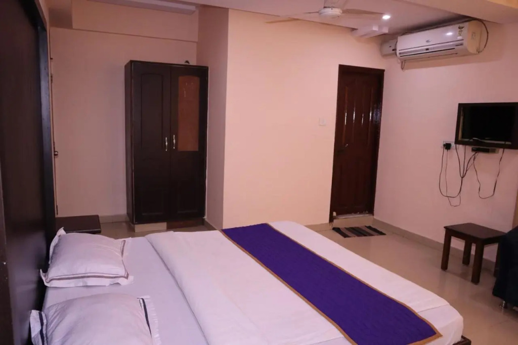 Smilestay BNS Lodge