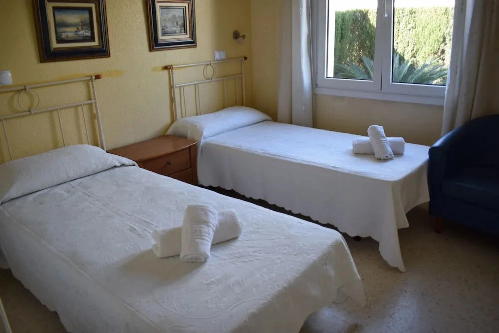 Ad1000 in Oliva With 2 Bedrooms and 1 Bathrooms