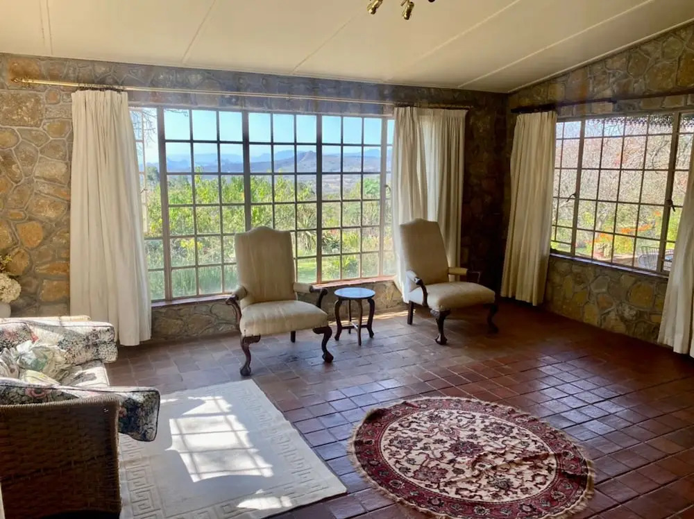Victorian Style Cottage in Nyanga - 2096