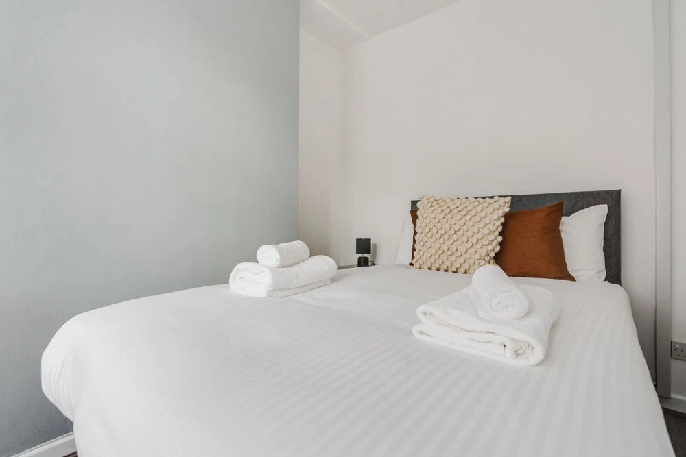 Vichy - Strathcona Suites, 3 beds houses in Wavertree