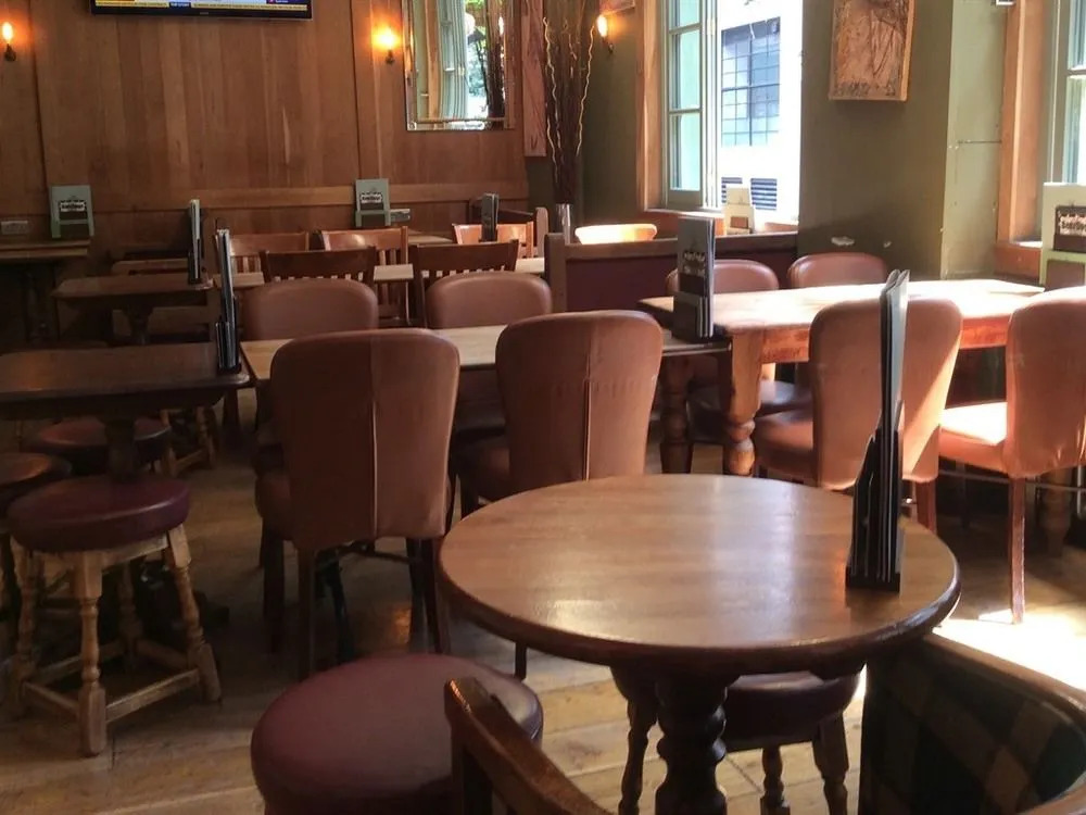 The Fitzrovia Belle Hotel