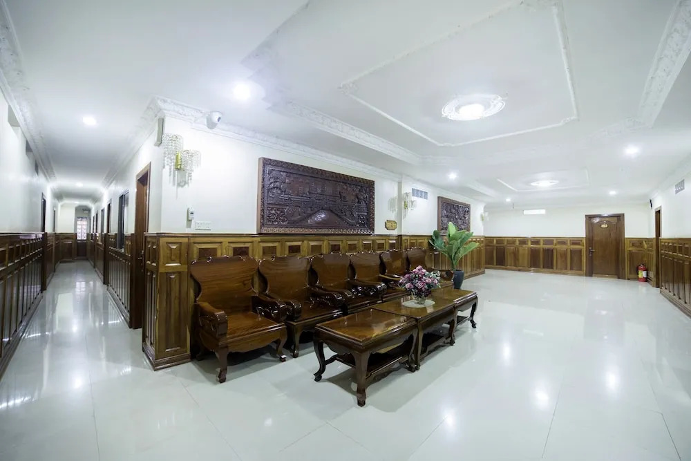 International Hotel