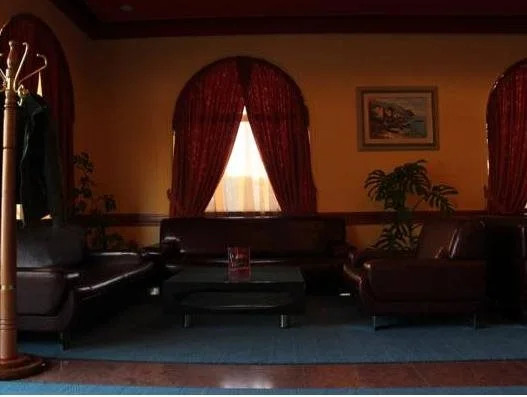 Hotel Ani