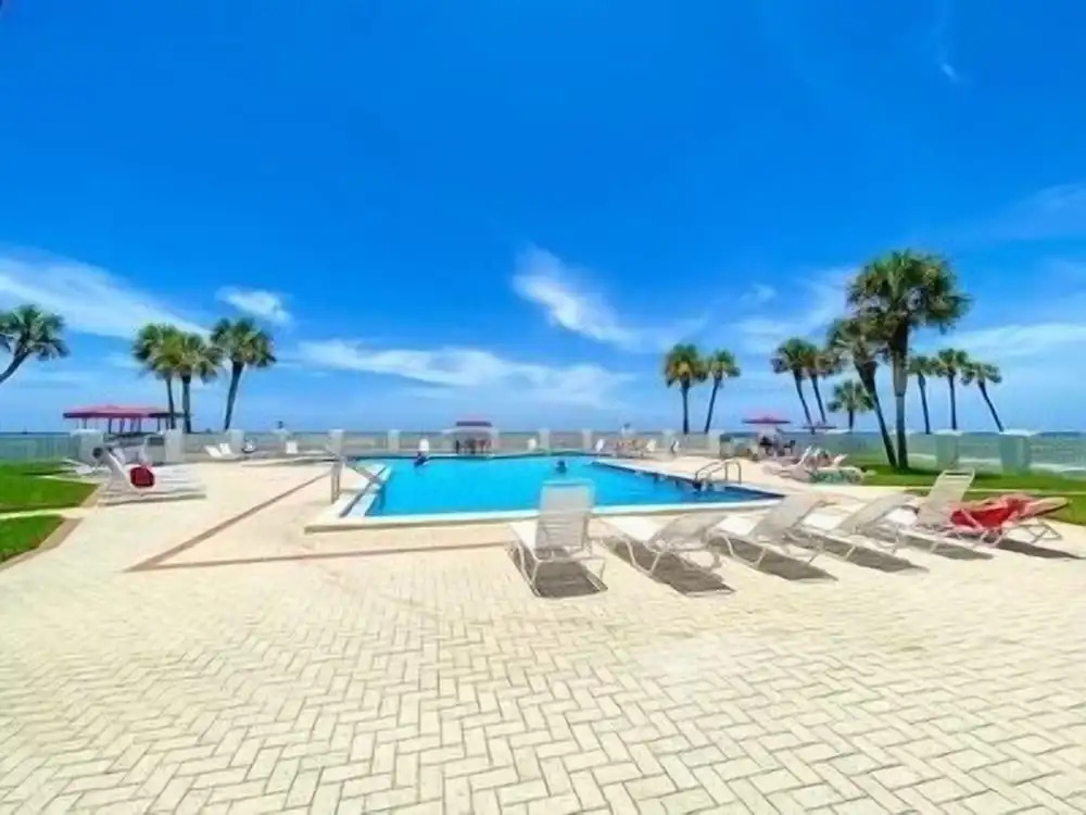 454 El Matador 1 Bedroom Condo by RedAwning