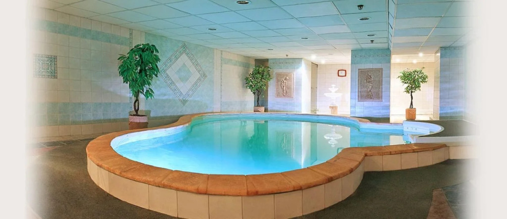 Готель Дніпро Dnipro Hotel